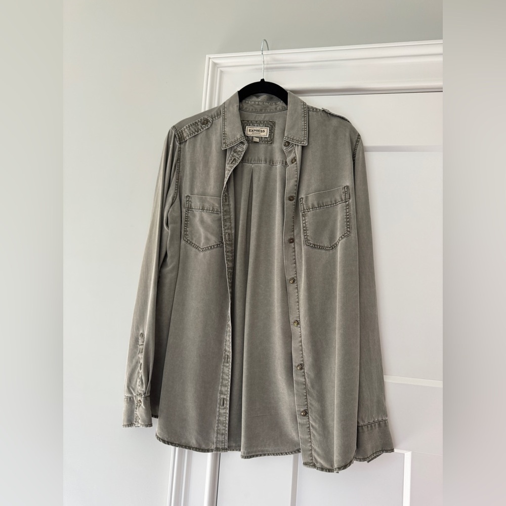 Express Army Green Chambray Portofino Shirt XS Soft Button Down